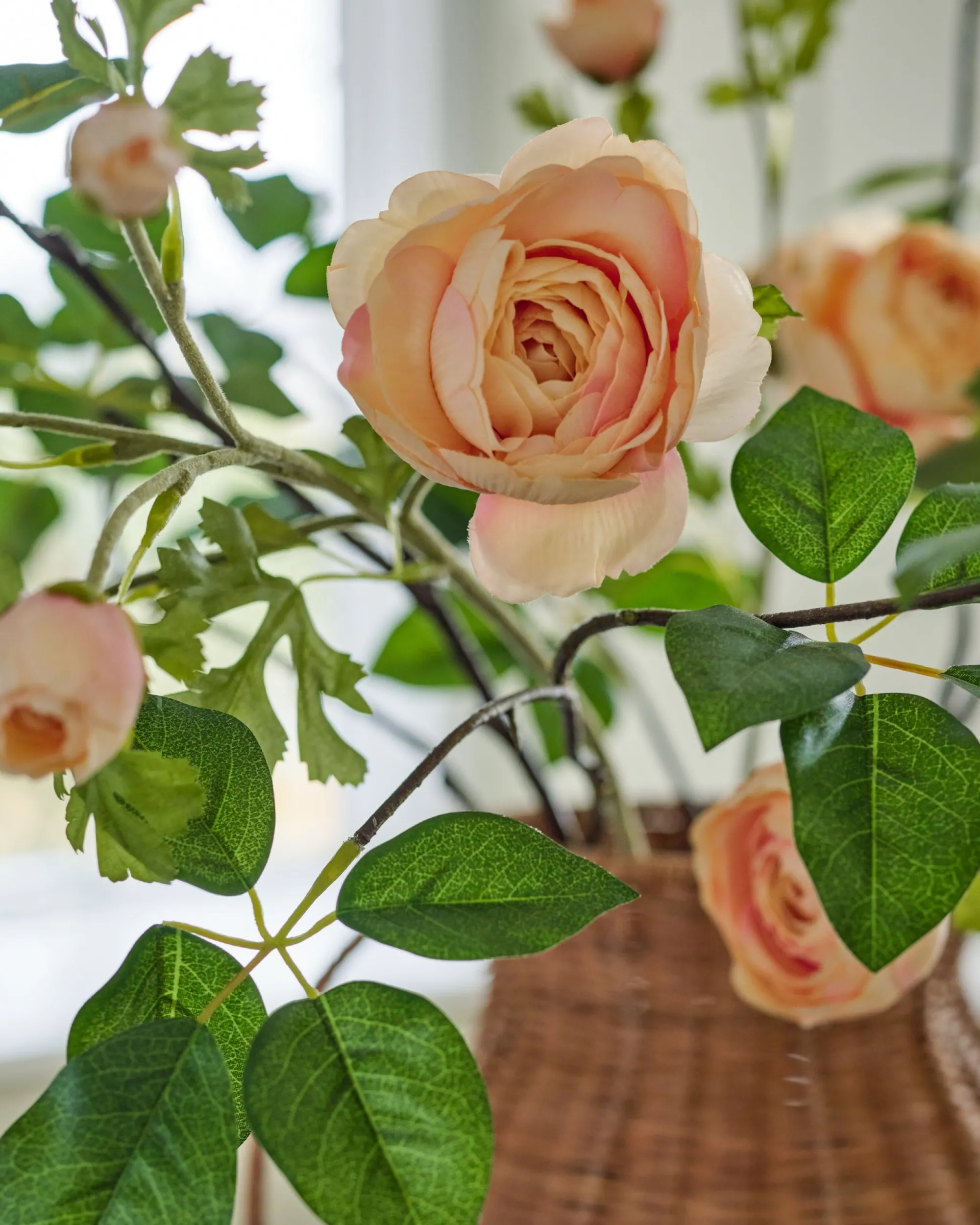 VND0078 K & K Interiors, Inc. Real Touch Ranunculus Stem