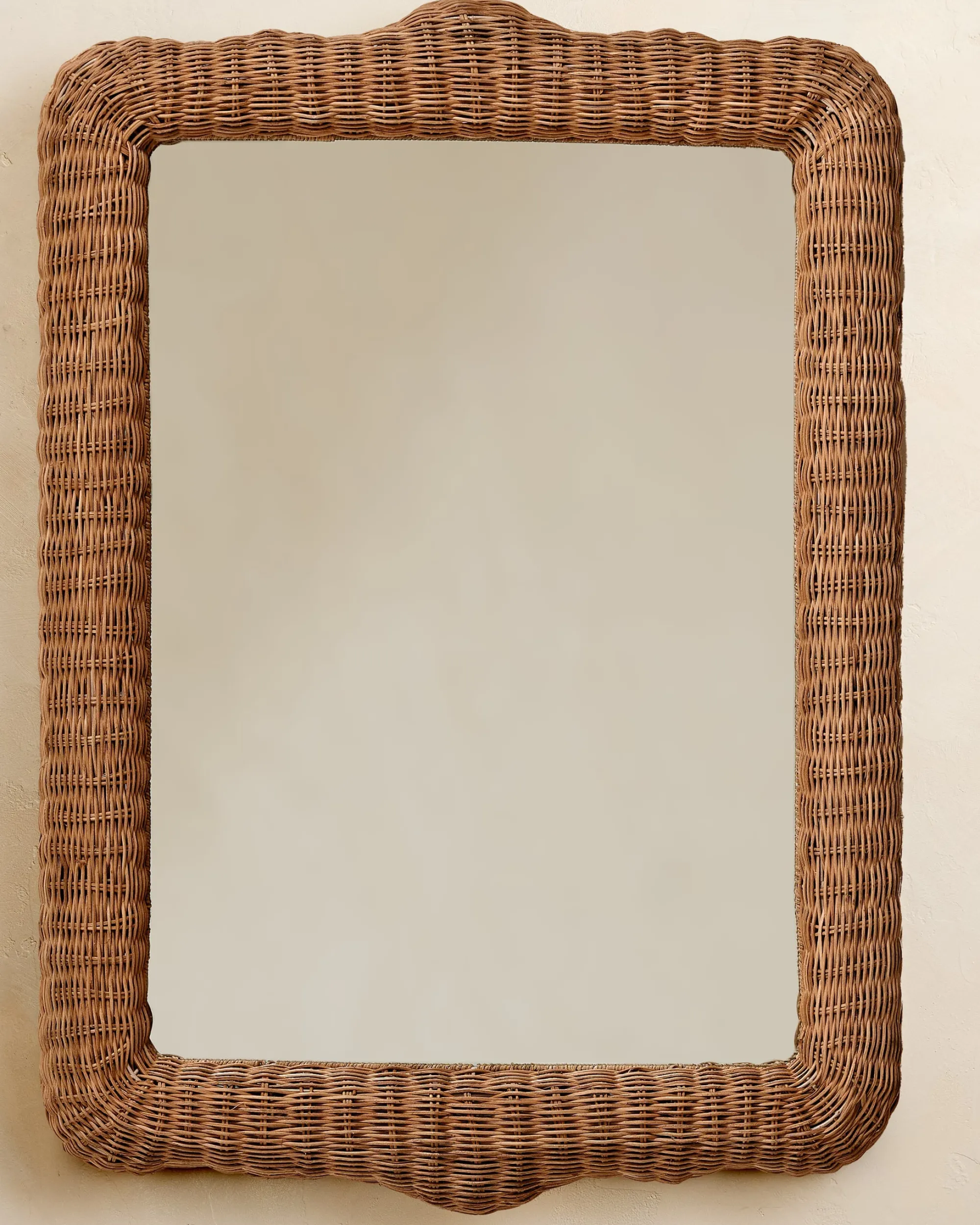 VND7018 Makerspalm, LLC Robin Woven Rattan Mirror