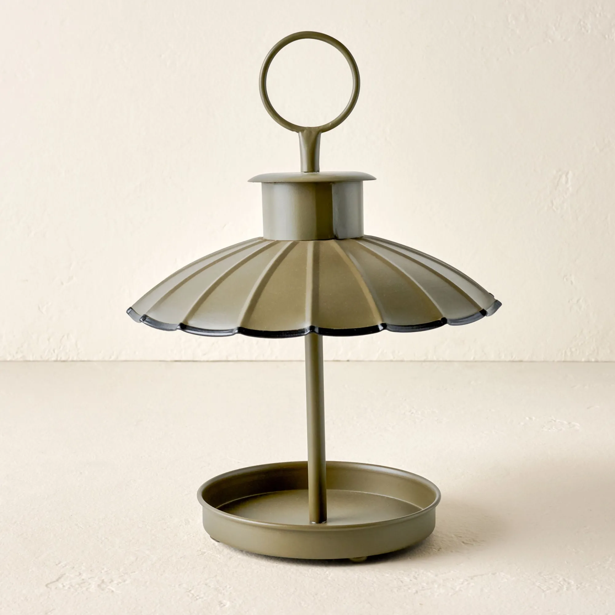 VND0207 Sullivan's Round Roof Bird Feeder
