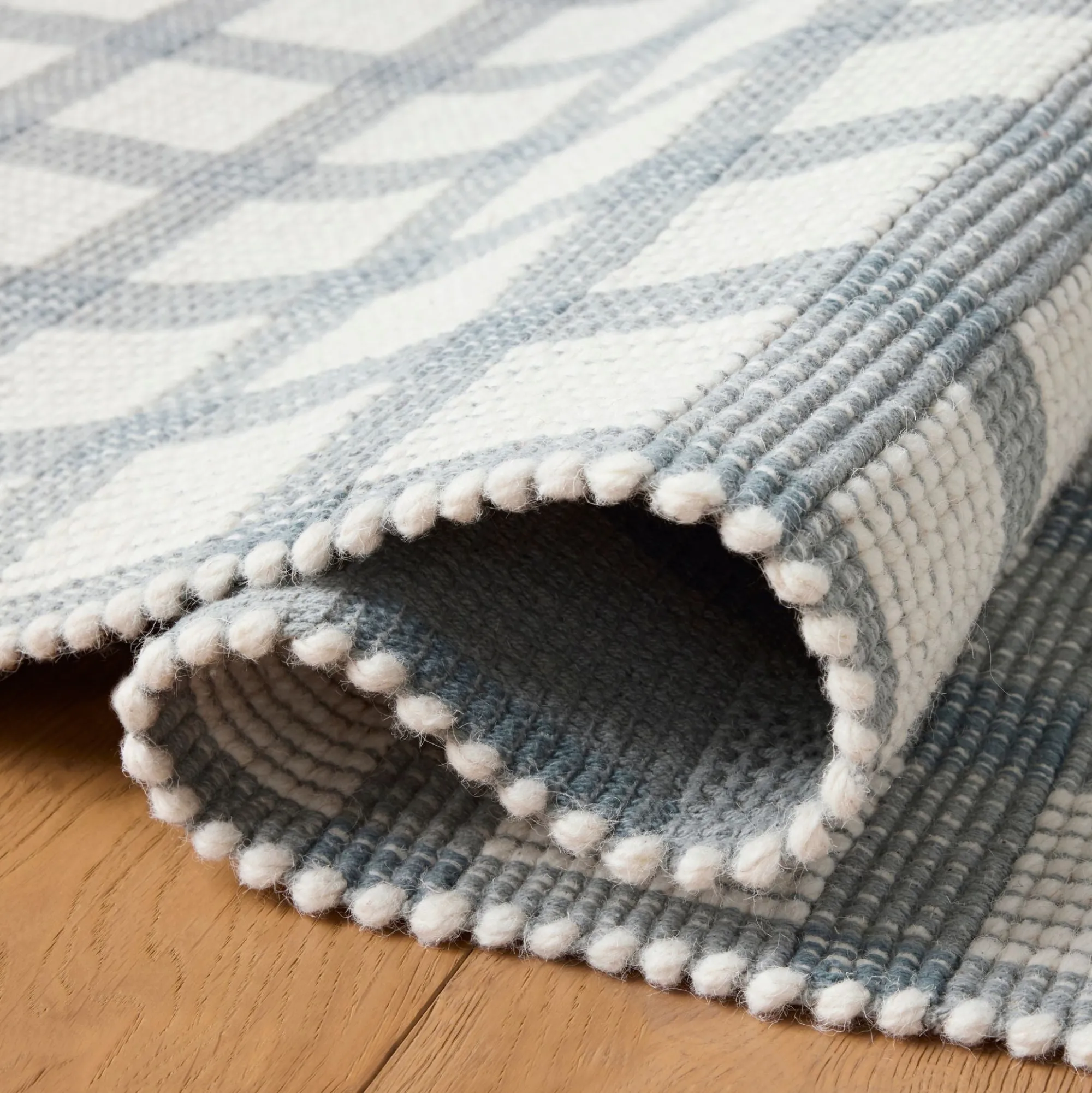 VND0086 Loloi Inc Ryder Blue Ivory Rug