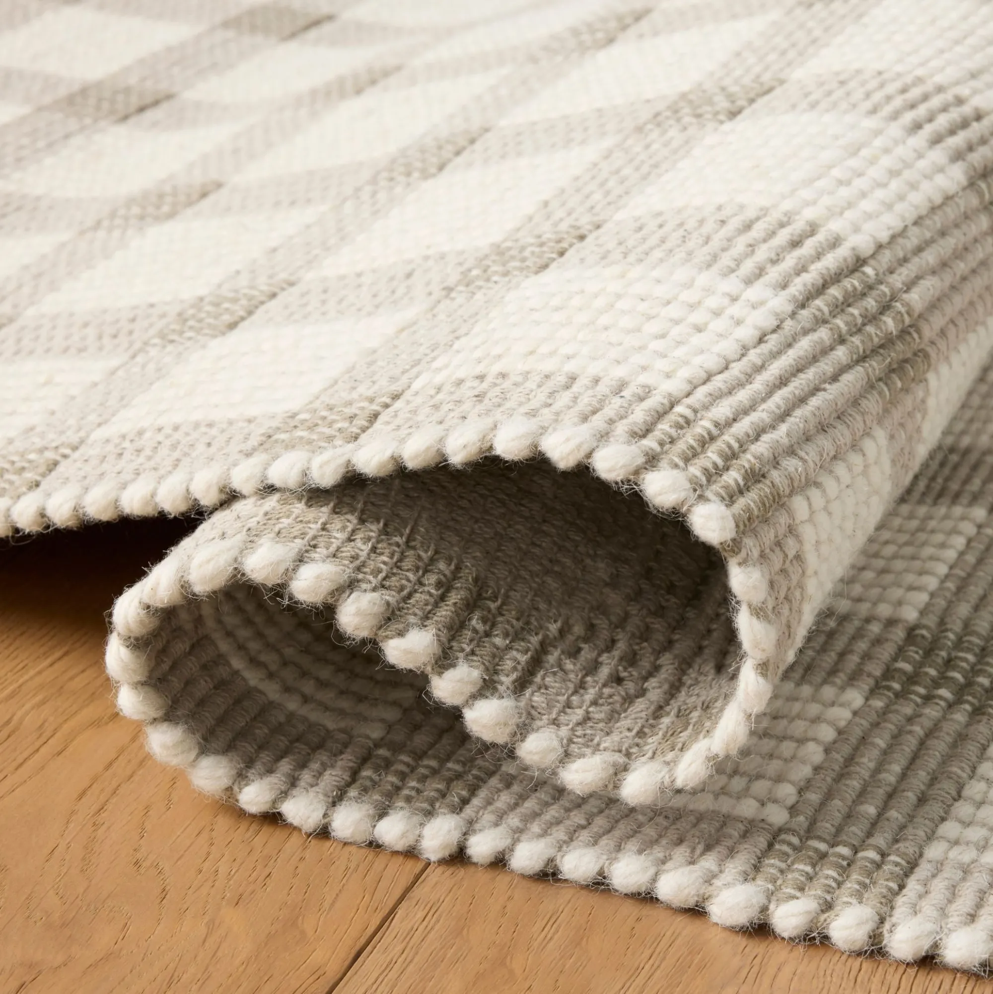 VND0086 Loloi Inc Ryder Stone Ivory Rug