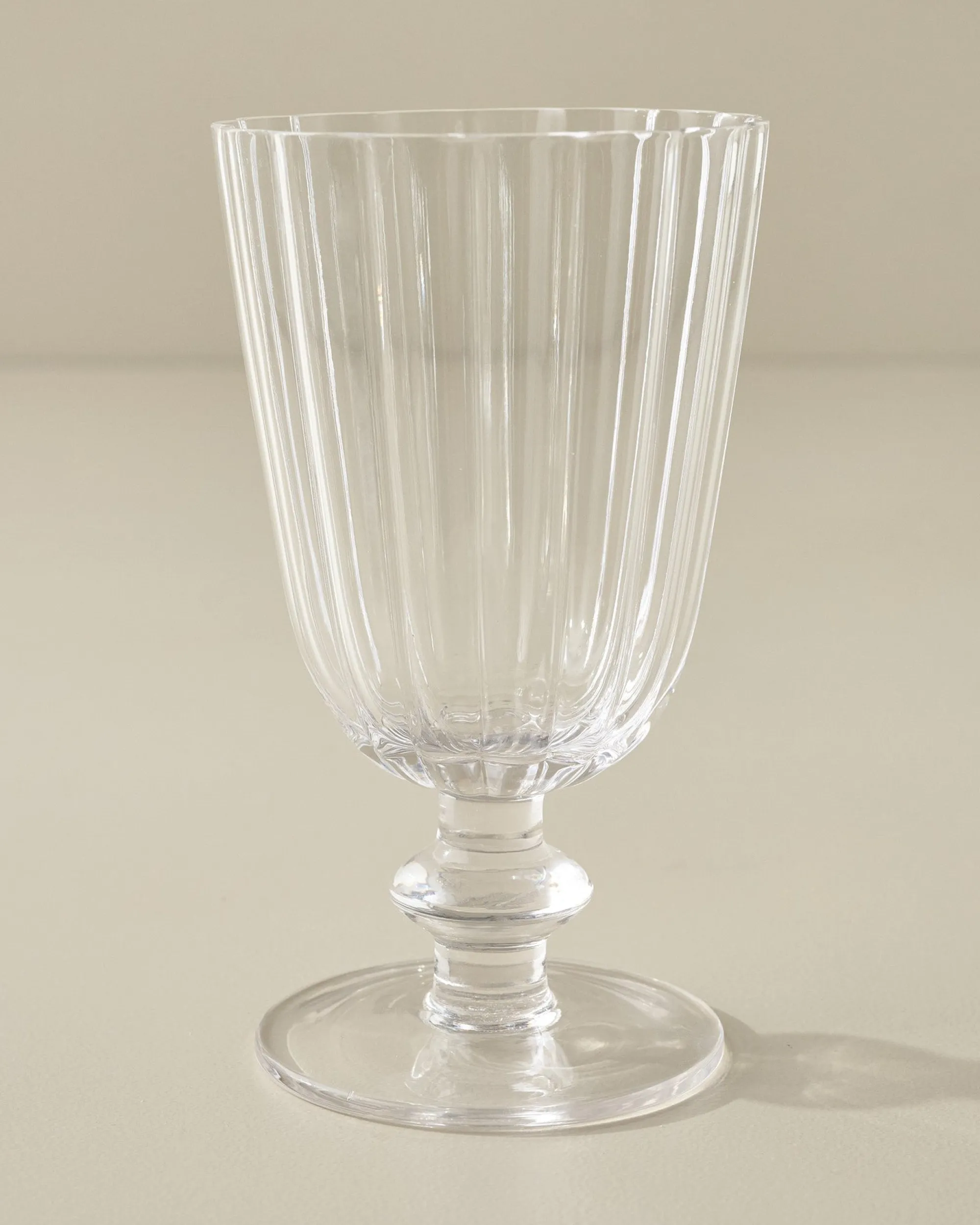 VND8399 Beijing Housewares Industries Ltd Scalloped Rim Glass Tumbler