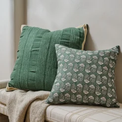 VND6843 KARUR GOLDLINE EXPORTS LLP Seaspray Oversized Pillow