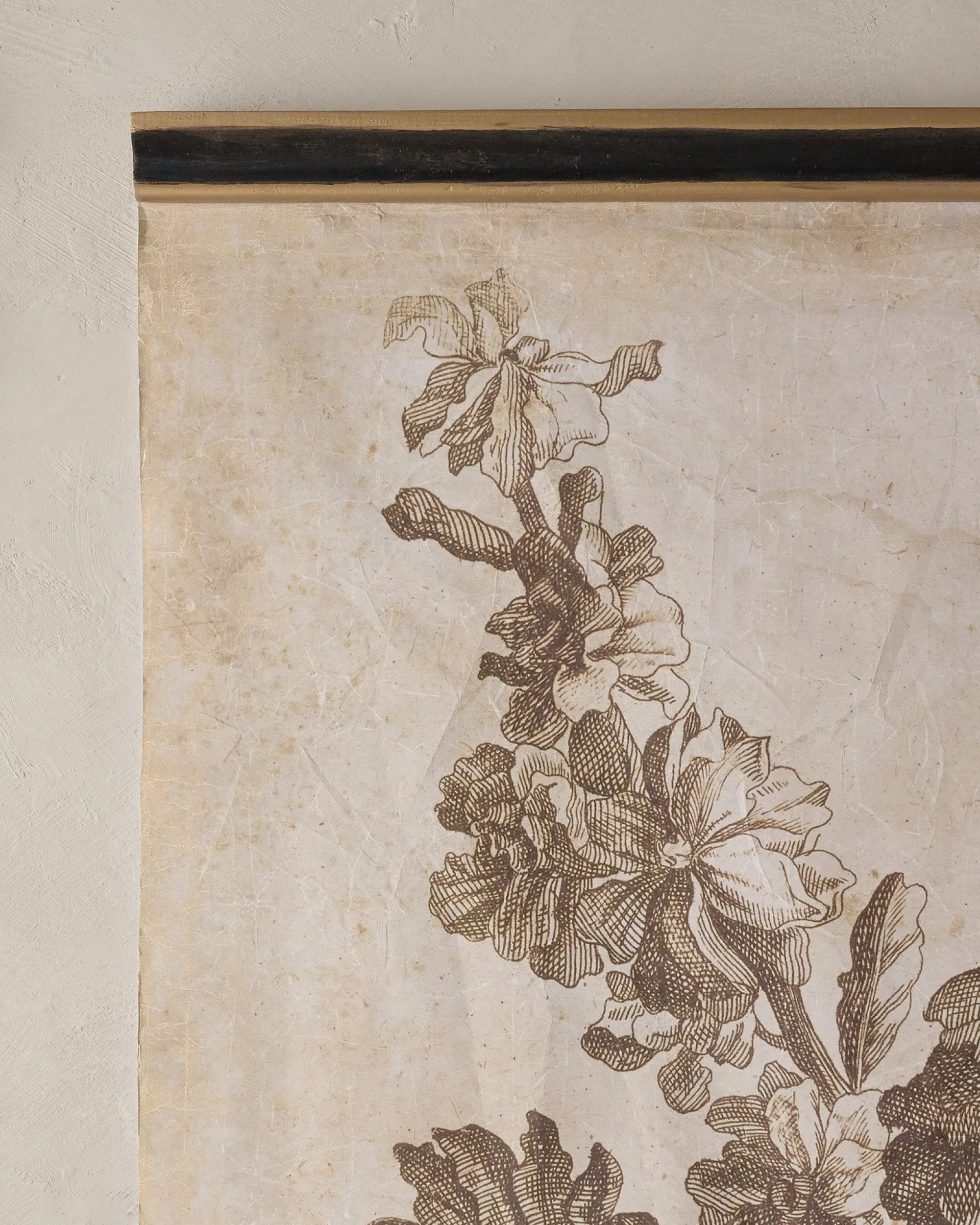 VND0164 Creative Co-op Inc Set of II Vintage Floral Sketch Tapestry