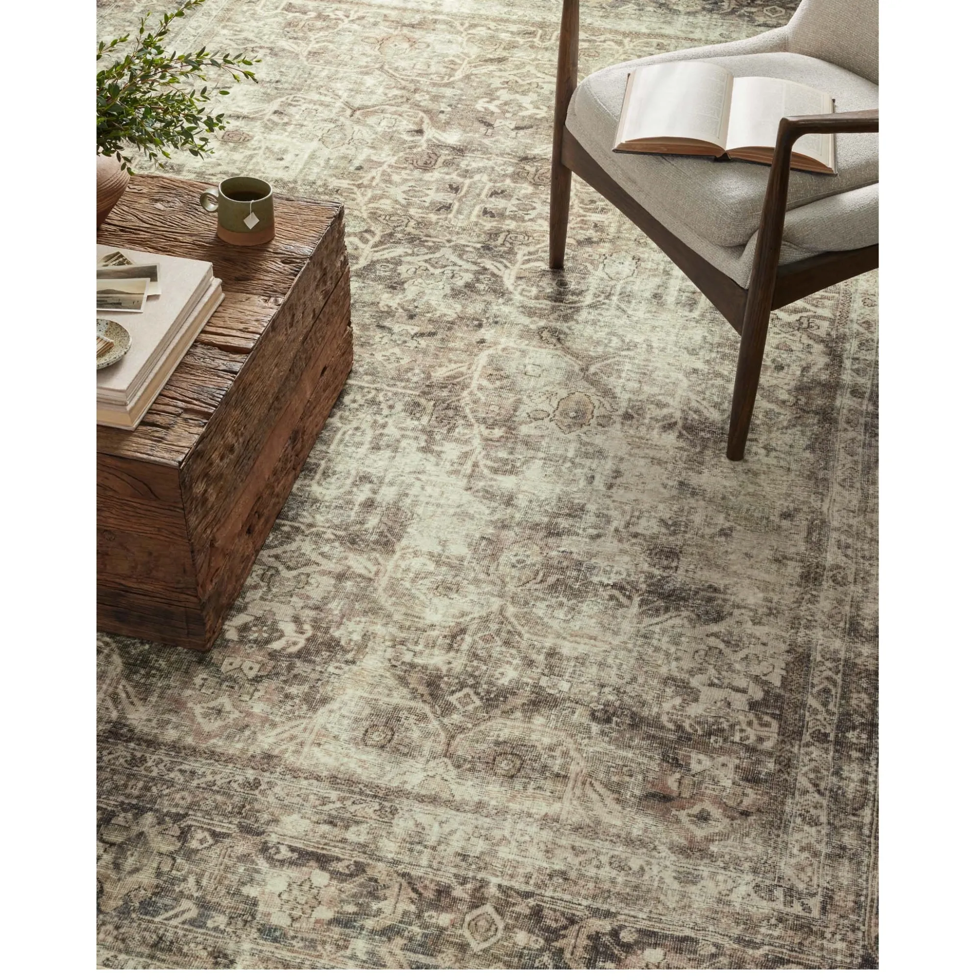 VND0086 Loloi Inc Sinclair Pebble Taupe Rug