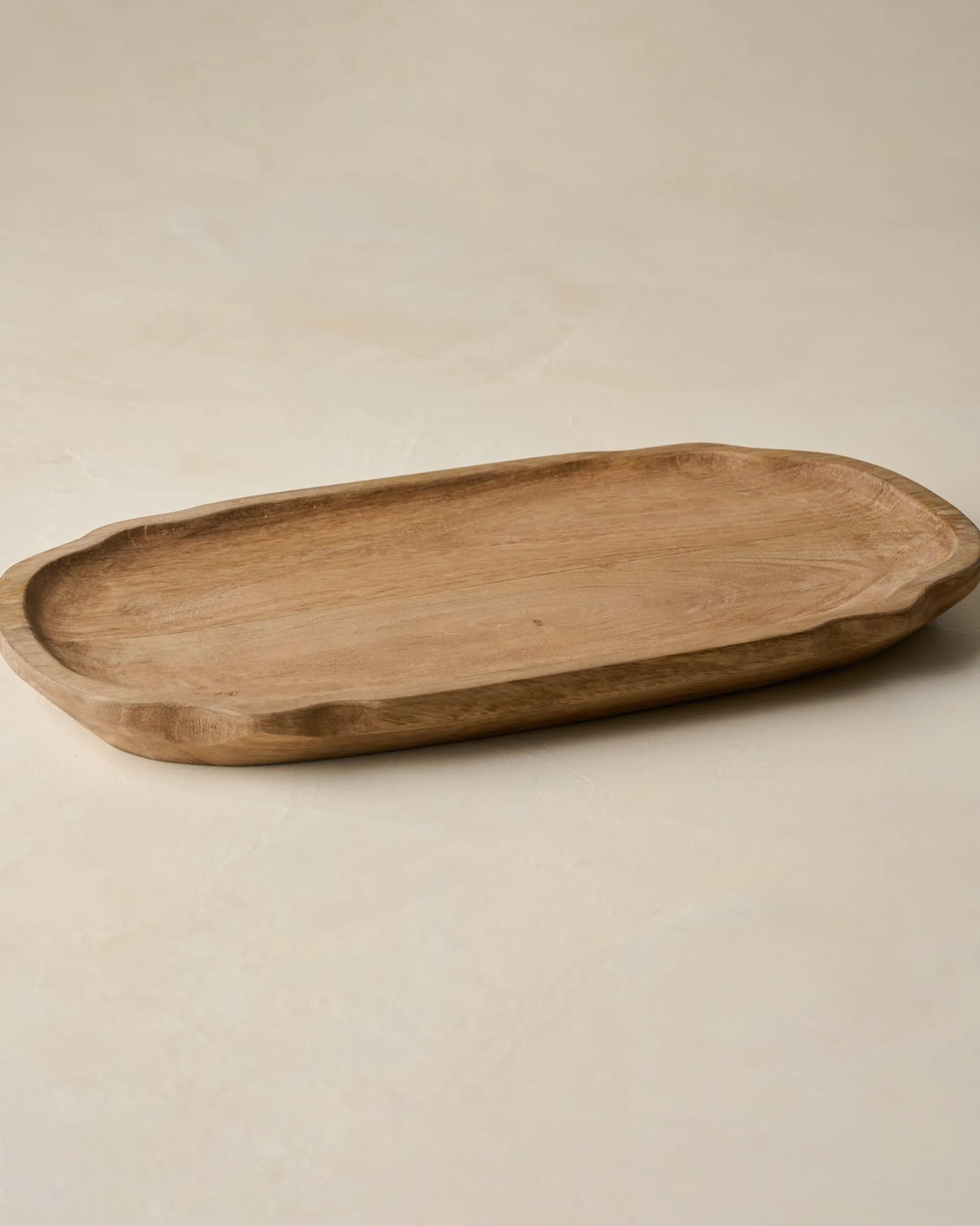 VND6622 ARVIND EXPO-CRAFTS Small Brigitte Fluted Edge Wood Tray
