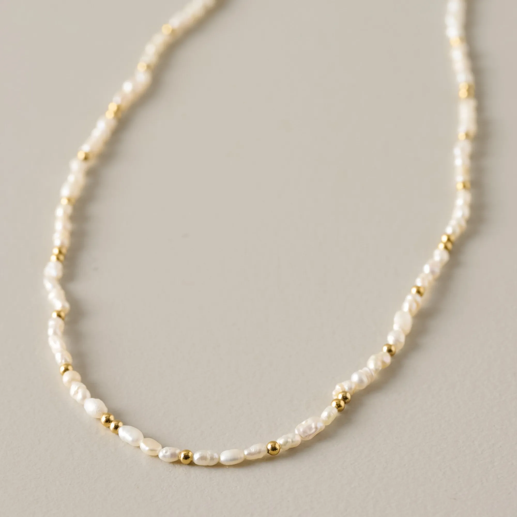 VND7297 Our Spare Change Small Golden Hour Pearl Necklace
