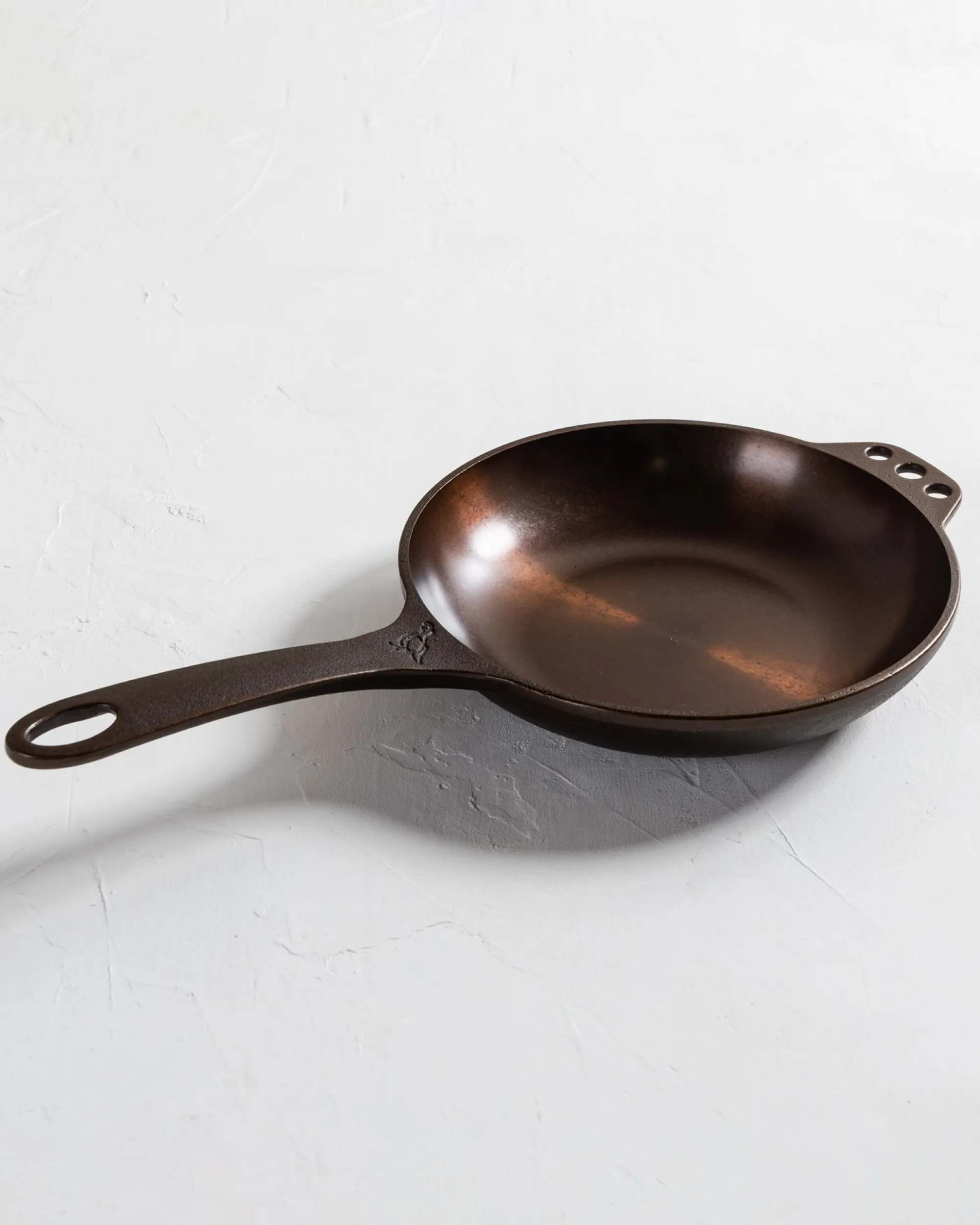 VND6687 Smithey Ironware Company Smithey Cast Iron Chef Skillet (No. 8)