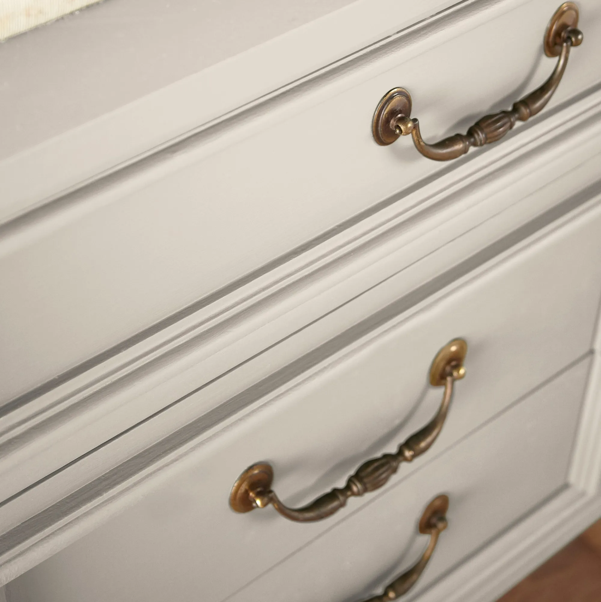 VND0188 Kilz - Masco Coatings Soft Linen - Trim, Door + Cabinetry Paint