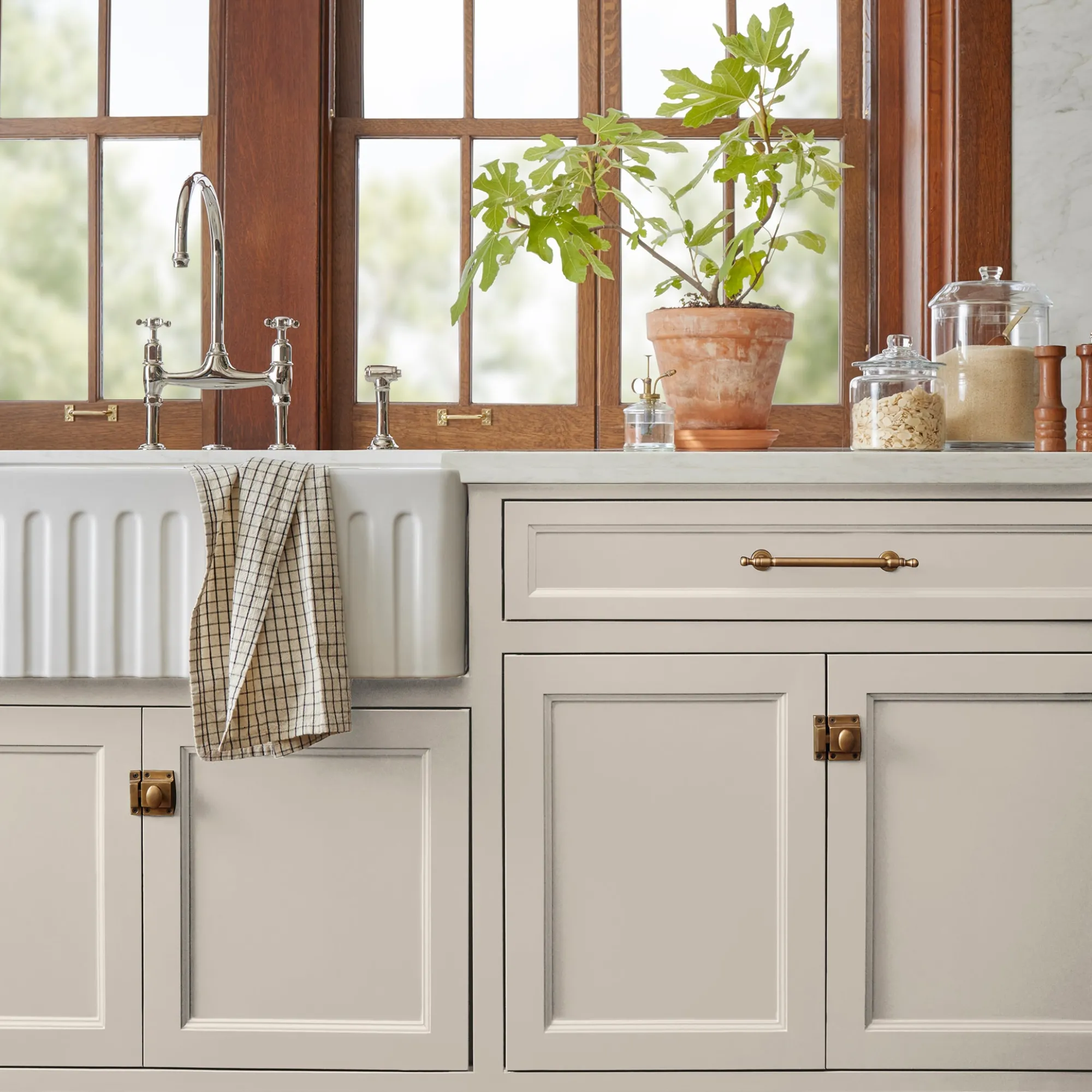 VND0188 Kilz - Masco Coatings Soft Linen - Trim, Door + Cabinetry Paint