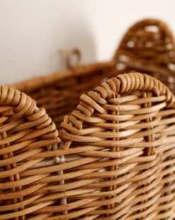 VND0164 Creative Co-op Inc Solene Scalloped Woven Wall Basket