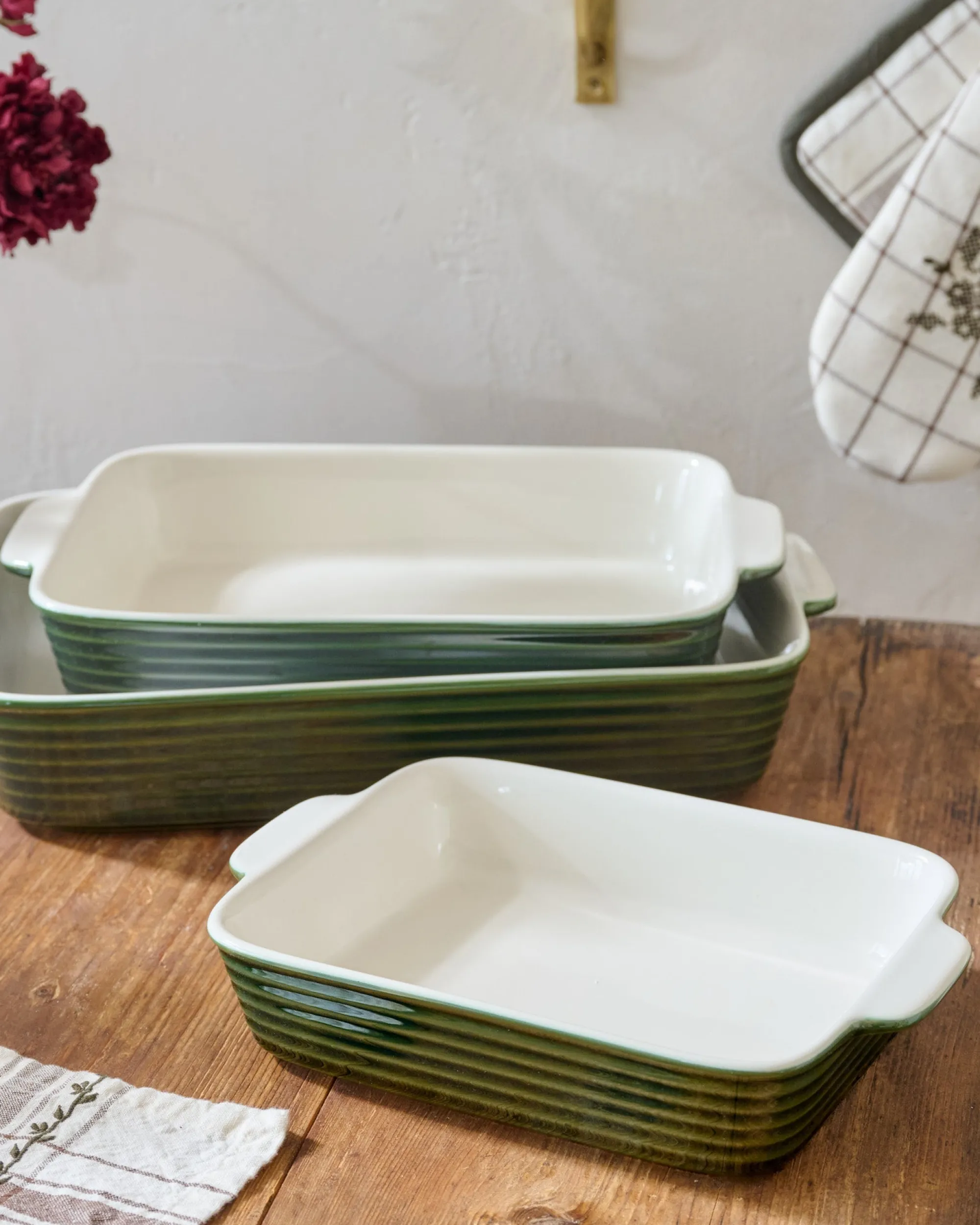 VND7817 FOXSTONE DEVELOPMENT CO.,LTD The Cottage Collection Forest Green Baking Dish Set of Three