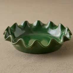VND7018 Makerspalm, LLC The Cottage Collection Forest Green Scalloped Pie Dish