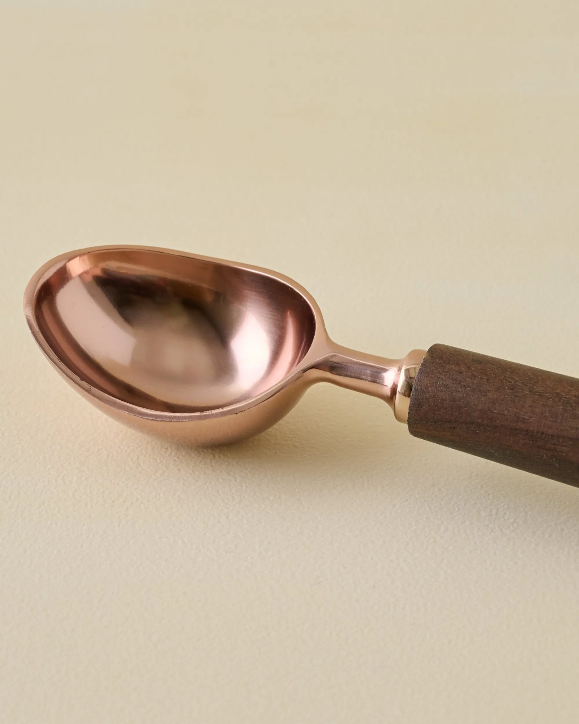VND8417 AC Brothers The Gristmill Collection Walnut Ice Cream Scoop