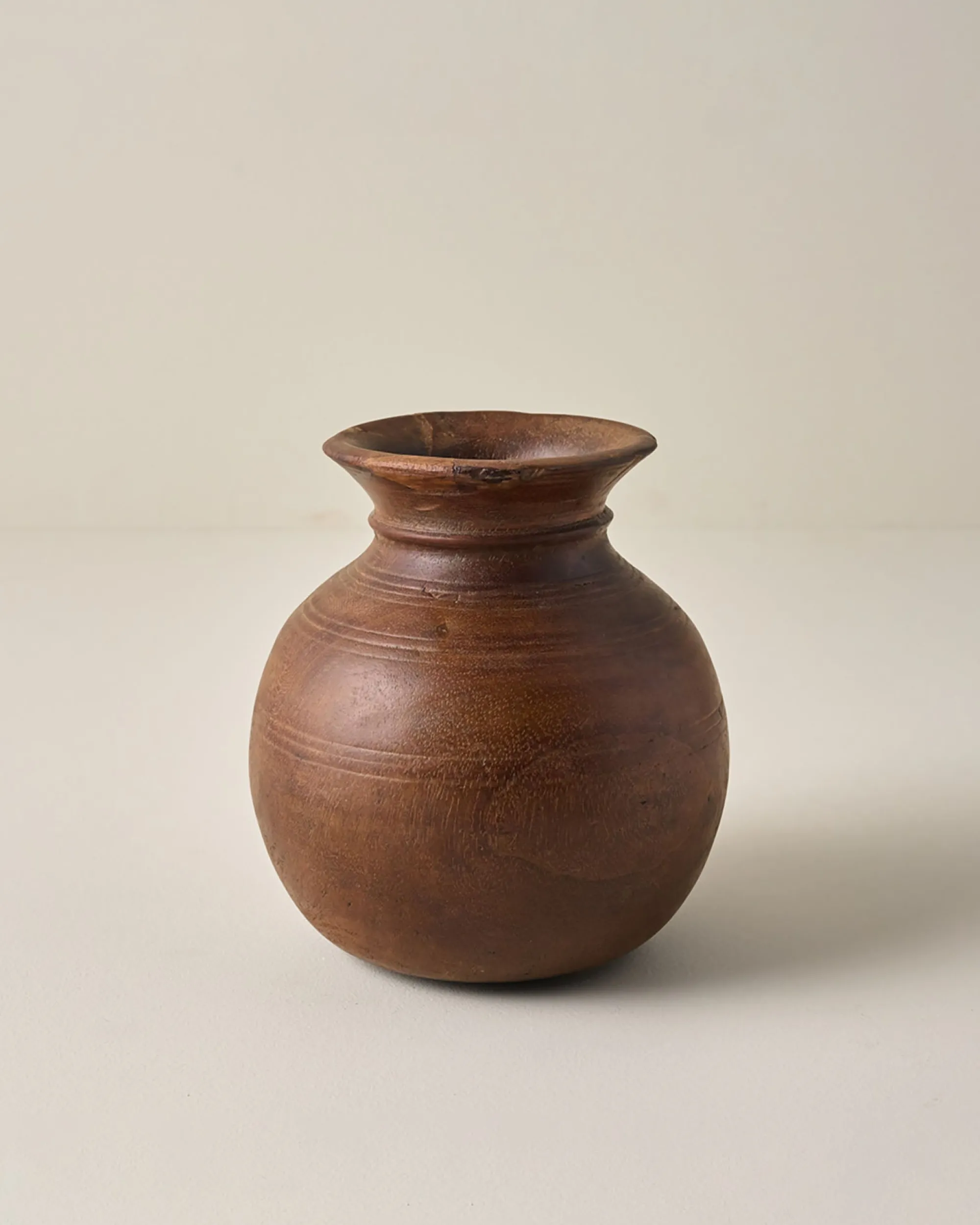 VND0207 Sullivan's Theo Aged Wood Vase