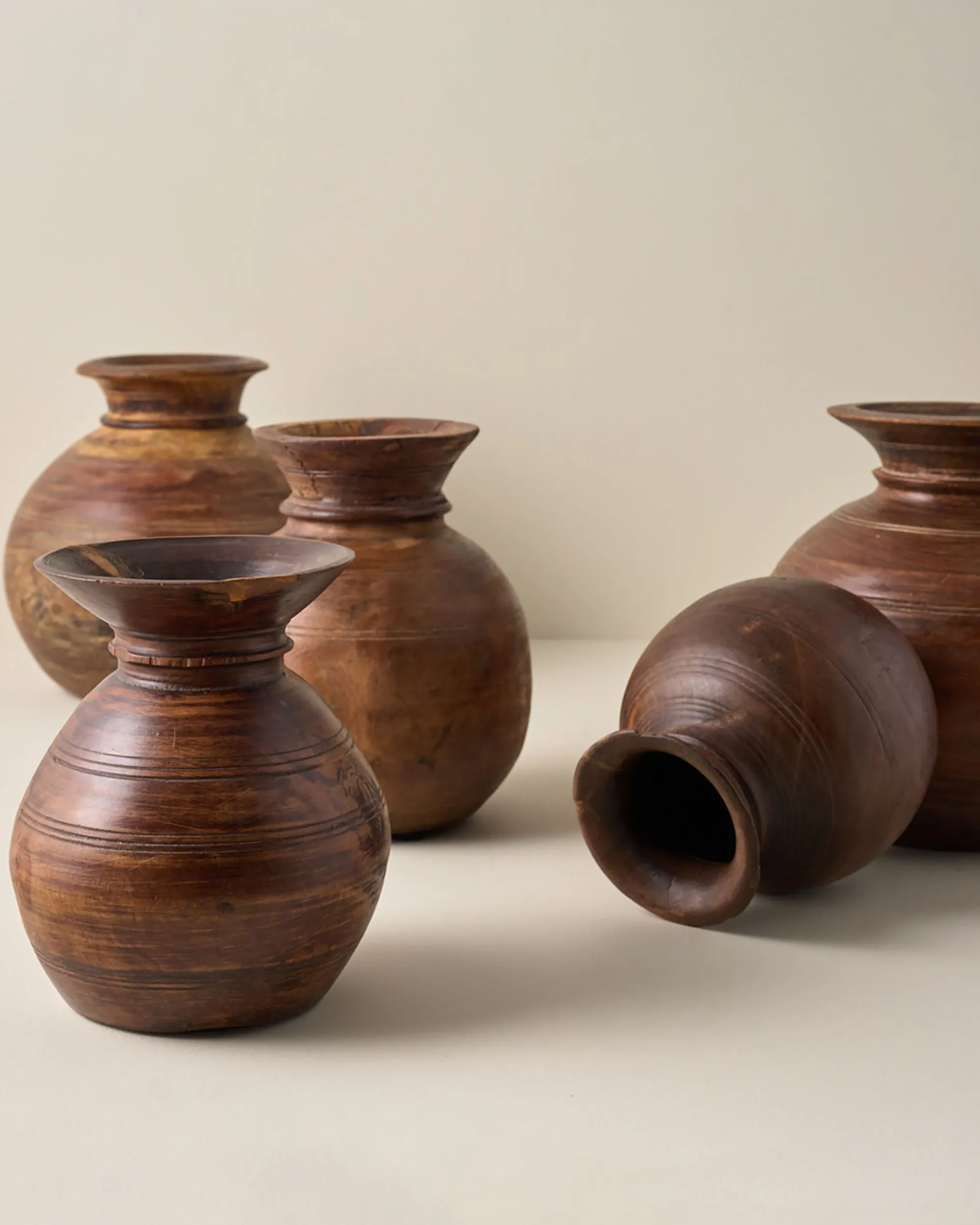 VND0207 Sullivan's Theo Aged Wood Vase