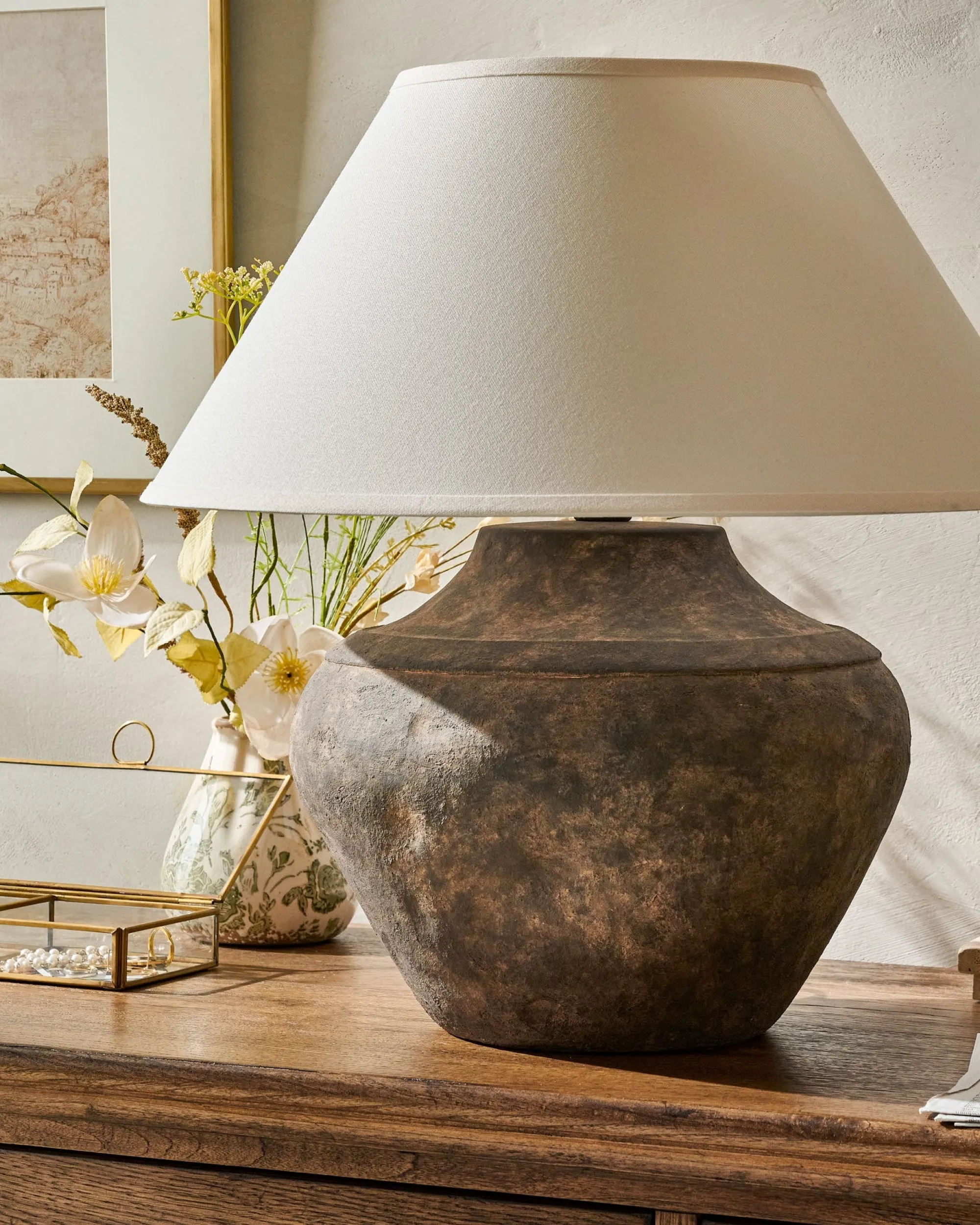 VND8189 Troy Lighting Valencia Table Lamp