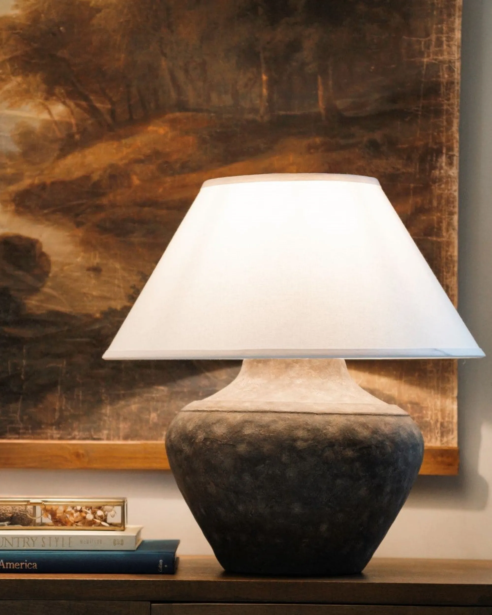 VND8189 Troy Lighting Valencia Table Lamp
