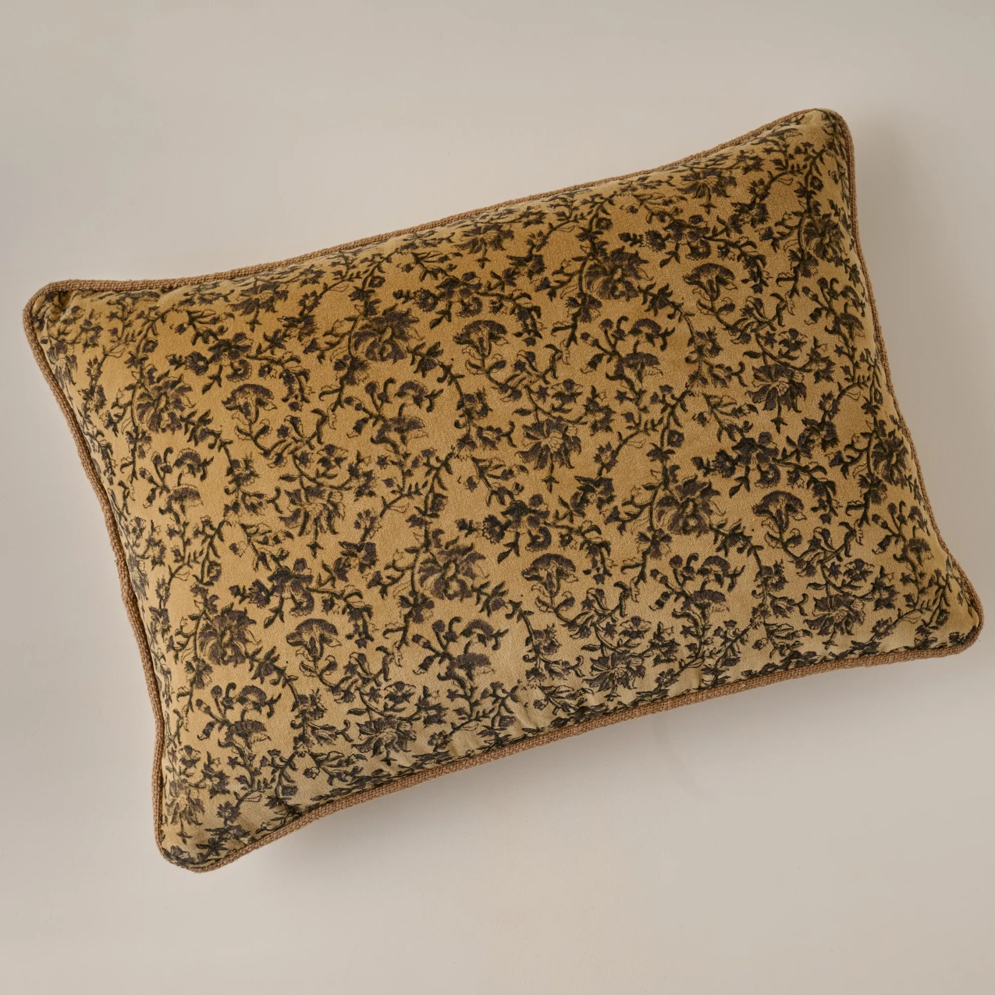 VND8009 Jaipur Arts Velvet Amber Vines Lumbar Pillow