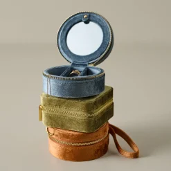 VND8845 Cecelia Designs Jewelry LLC. Velvet Olive Jewelry Travel Case
