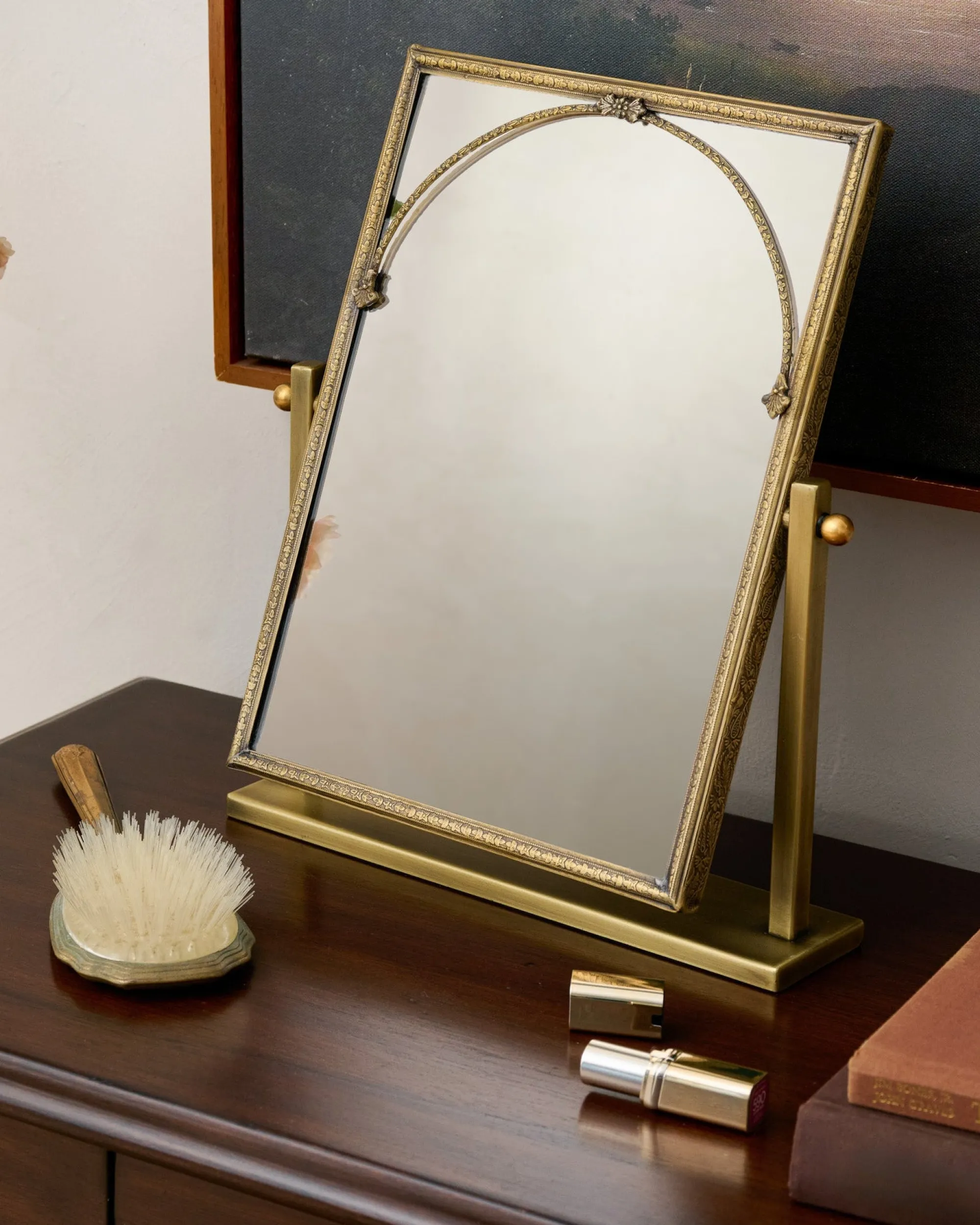 VND7372 ACUBE KRAFT PVT LTD Vienna Tabletop Mirror