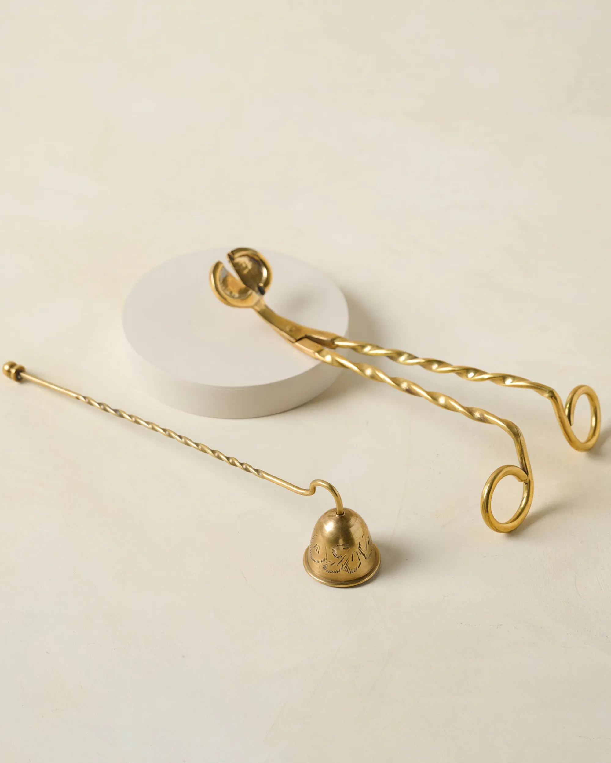 VND6624 GULATI EXPORTS Vintage Inspired Candle Snuffer