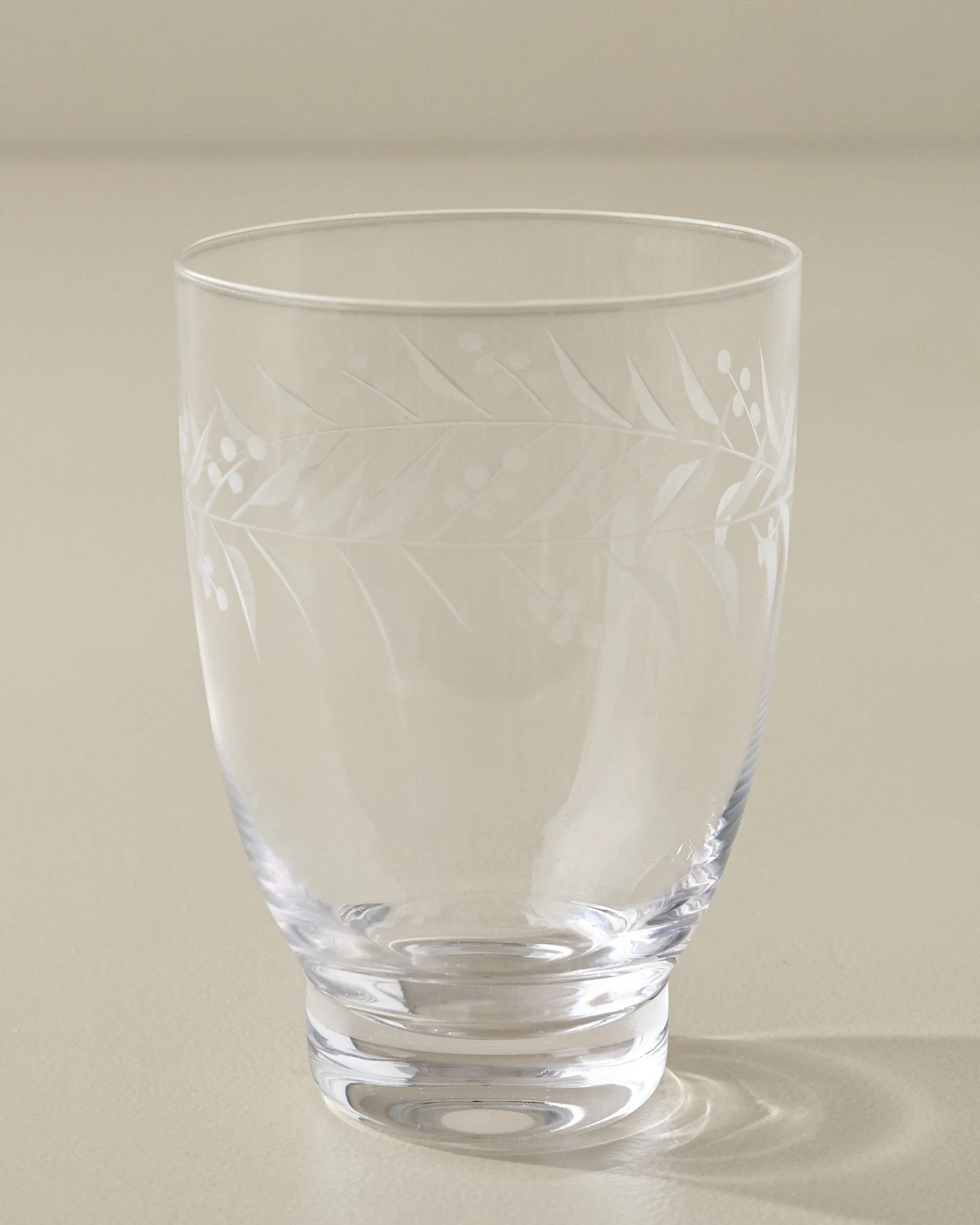 VND8399 Beijing Housewares Industries Ltd Vintage-Inspired Etched Glass Tumbler
