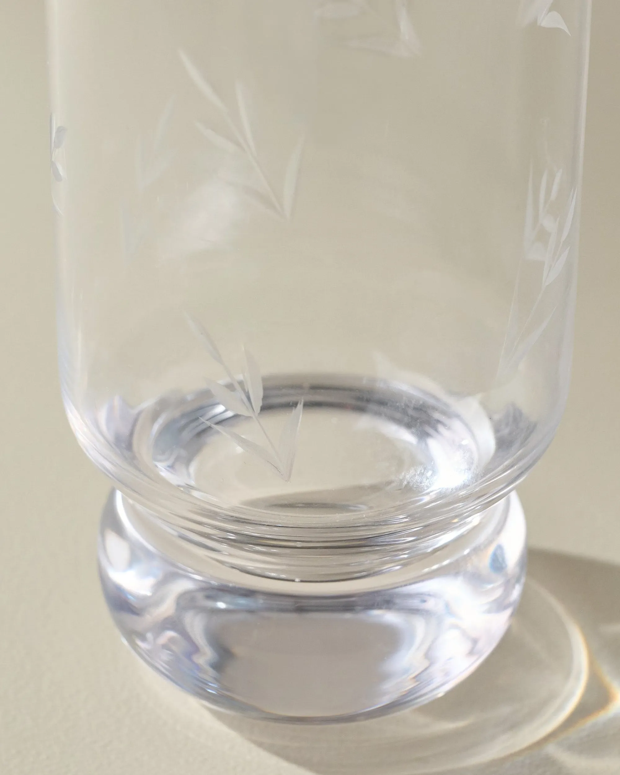 VND8399 Beijing Housewares Industries Ltd Vintage-Inspired Etched Glass Tumbler