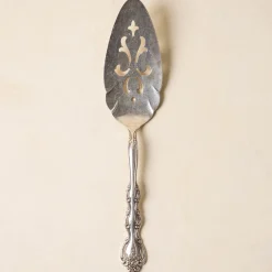 VND6901 Hester & Cook Design Group Vintage Pie Server