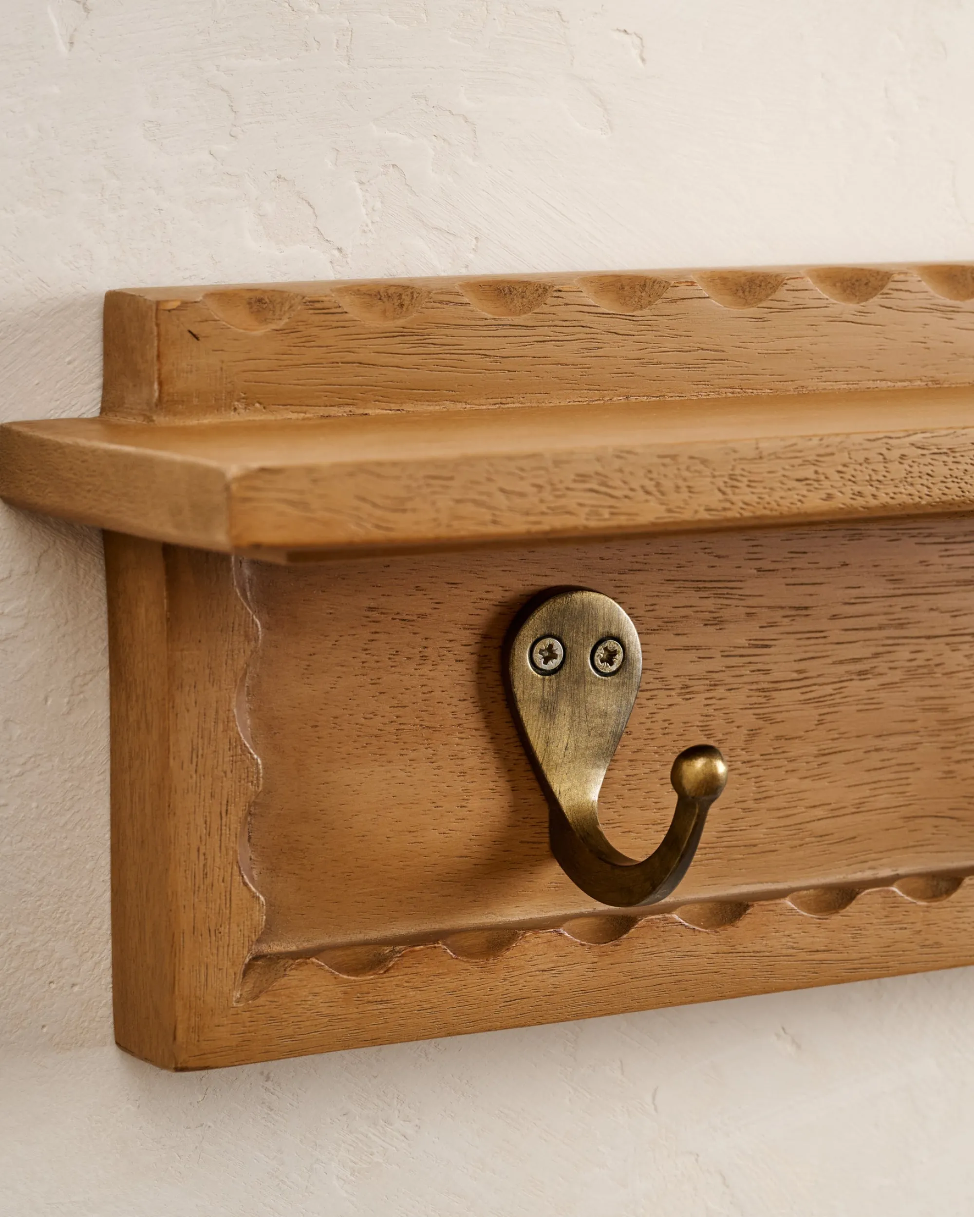VND8329 Craftmachine India Pvt Ltd Wade Wood Wall Shelf with Hooks