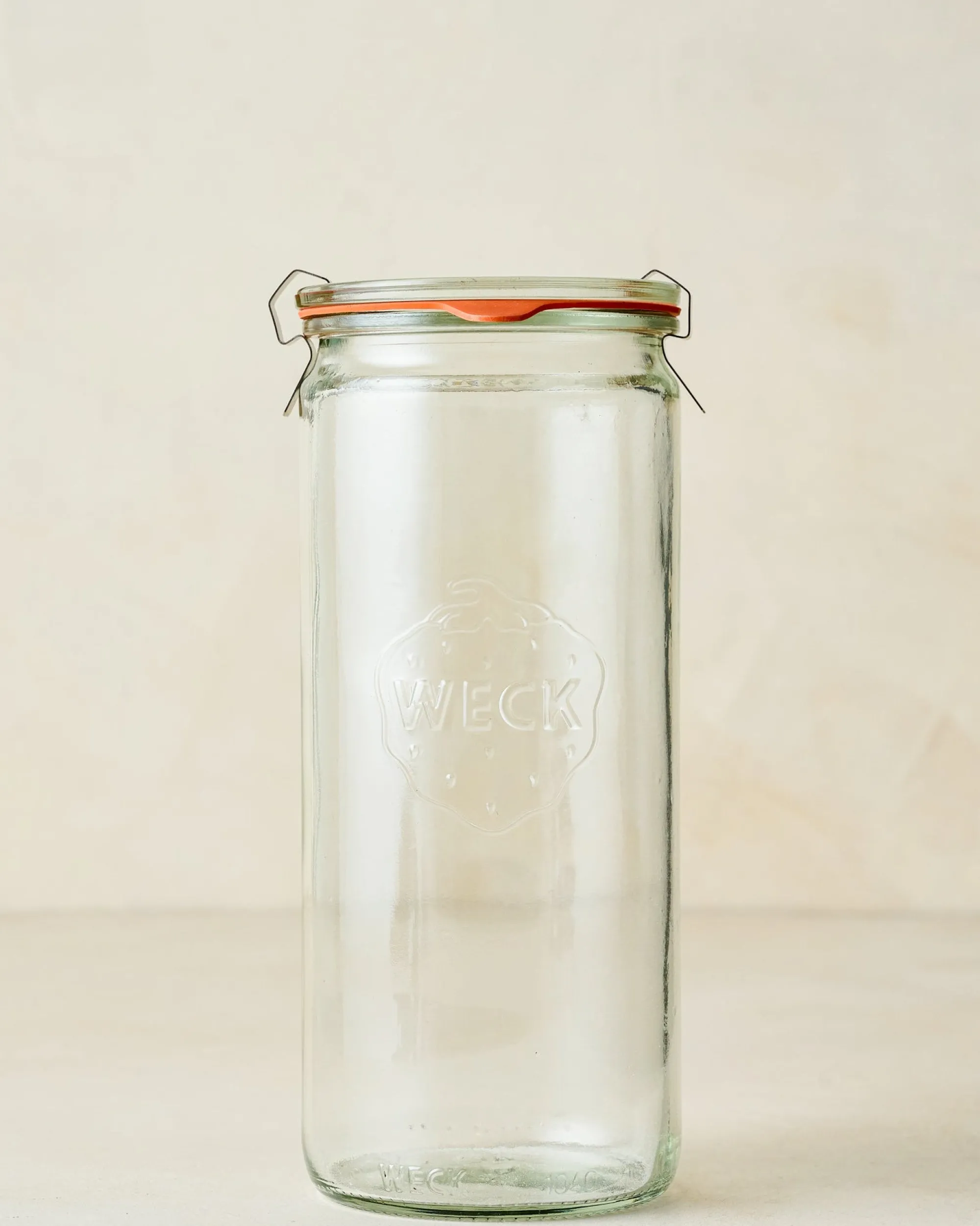 VND7207 Glashaus Inc. Weck 908 1 L Cylindrical Jar