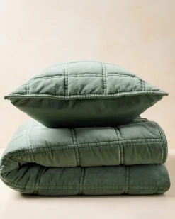 VND7018 Makerspalm, LLC Weekend Velvet Quilt - Dusty Green