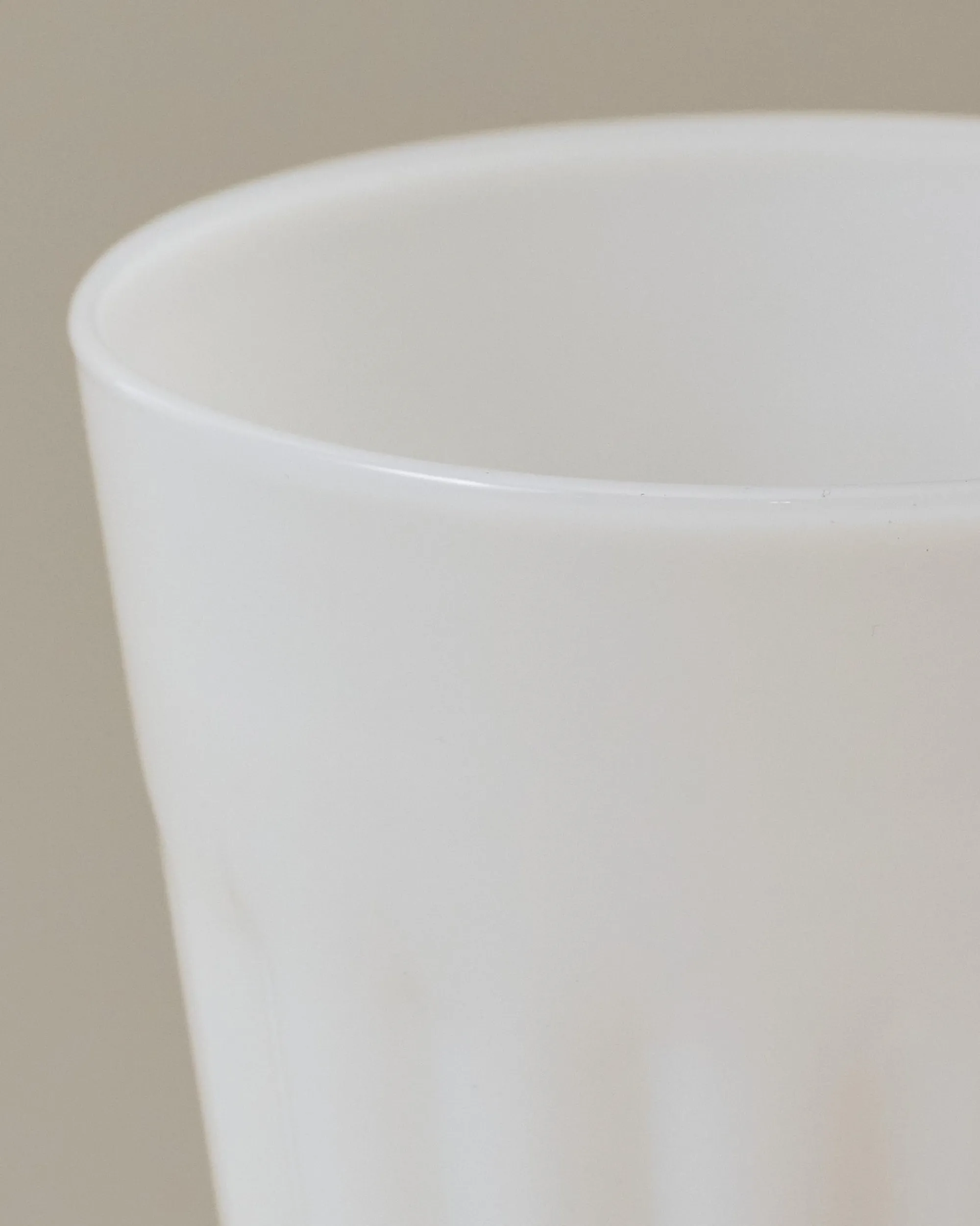 VND8399 Beijing Housewares Industries Ltd White Milk Glass Tumbler
