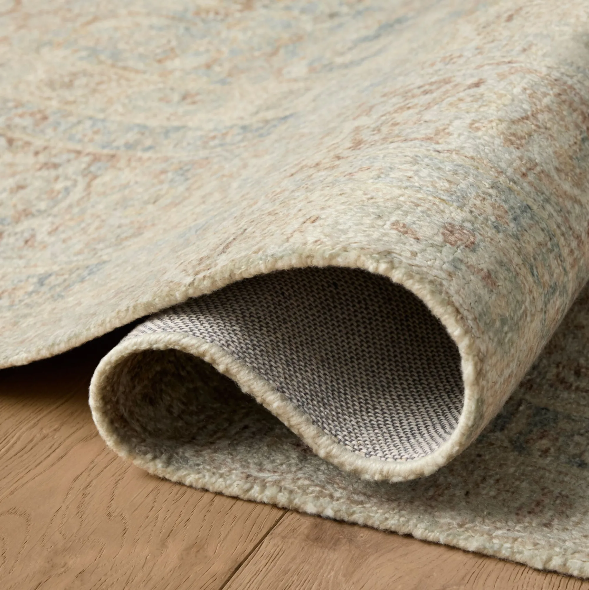 VND0086 Loloi Inc Wimberly Sky Copper Rug