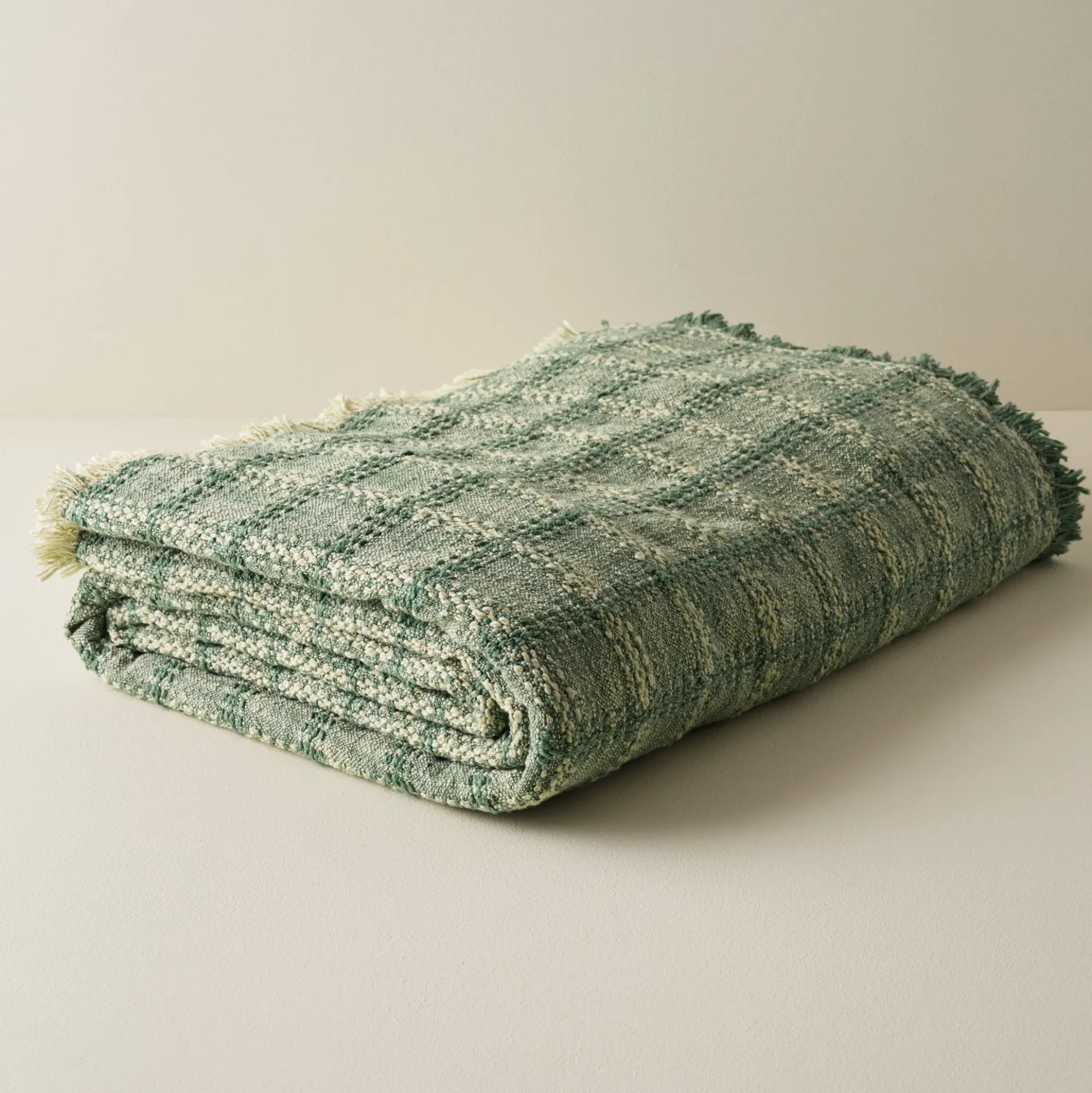 VND6843 KARUR GOLDLINE EXPORTS LLP Woven Grid Coverlet