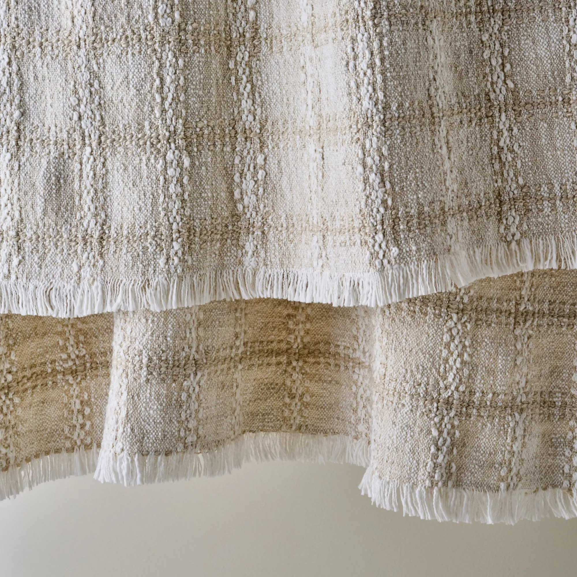 VND6843 KARUR GOLDLINE EXPORTS LLP Woven Grid Coverlet